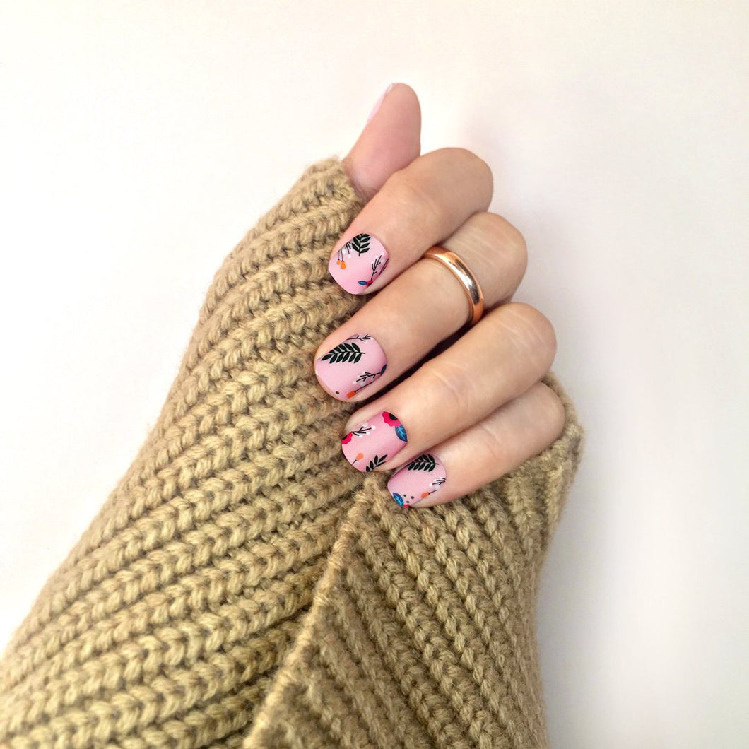 Pink with floral design nail wrap in 20 pieces